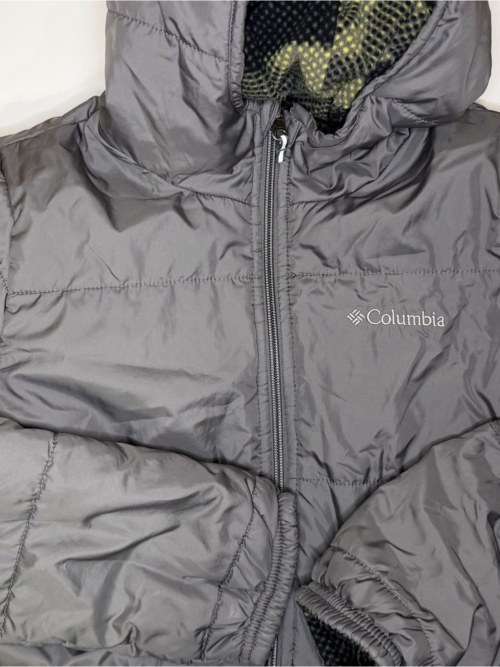 Columbia Reversable Gray Puffer Jacket with Hood